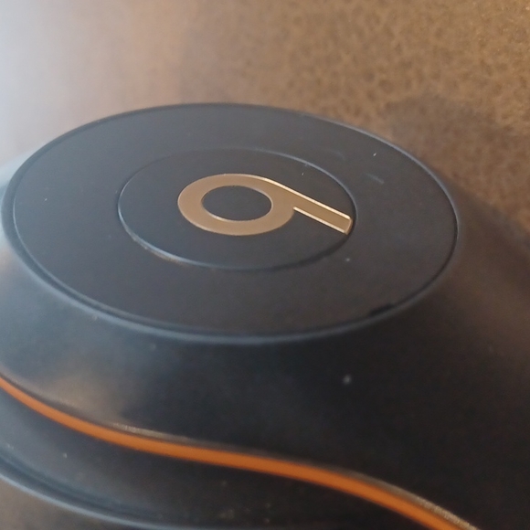 Brown dark gold strip  dre Dr. Beats3 studio wireless ear - Picture 2 of 2